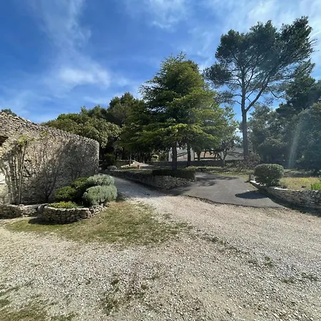 Luberon Chaleureux 100 M2 Piscine Jardin Holiday home *